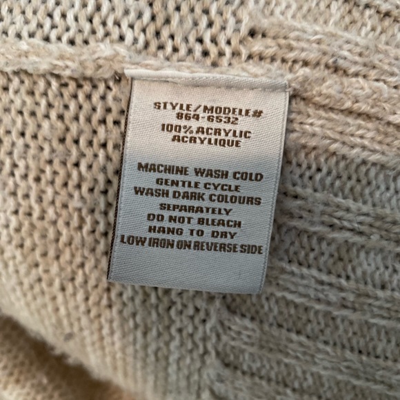 Urbanology Women’s Tan comfy knit cardigan size large - Picture 3 of 4